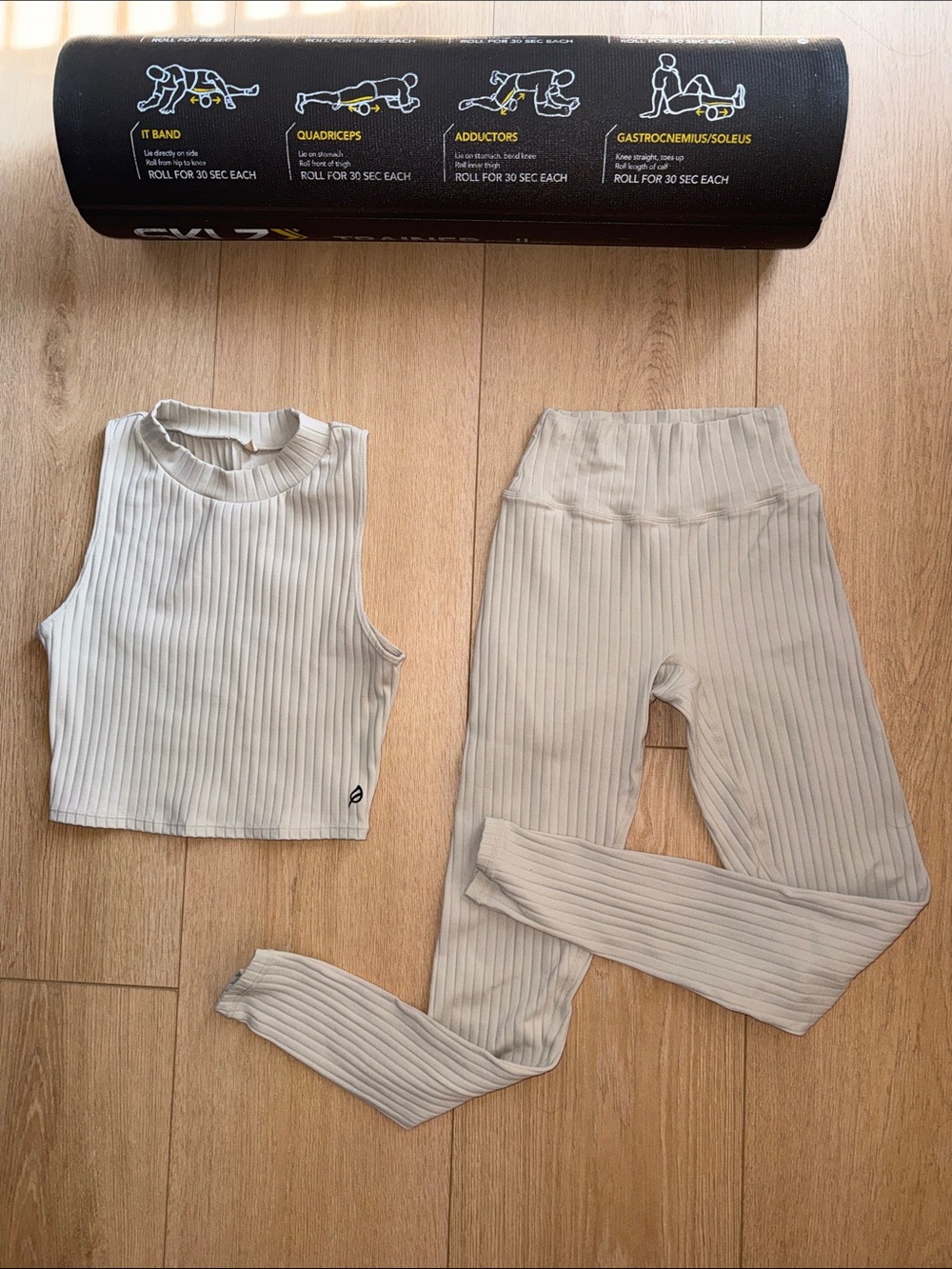 P’Tula Ribbed Two-Piece Active Set — Light Beige/Cream
